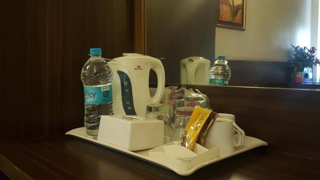 Hostel Mumbai By Maharana Inn Экстерьер фото